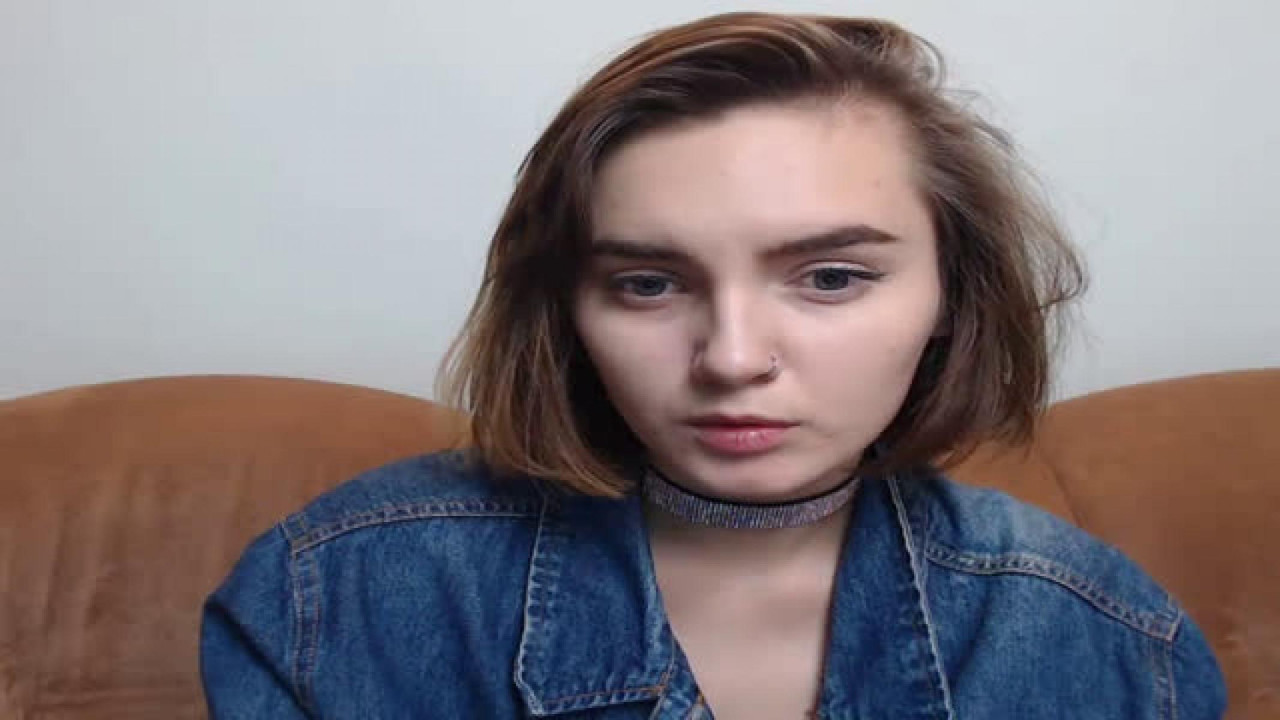 yourshybaby Lesbian Webcam [2017/11/26 02:15:39]