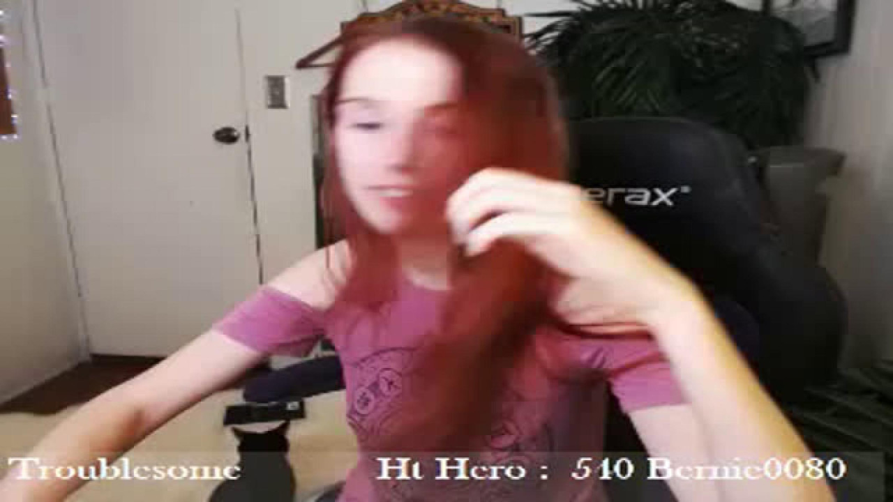 troublesome CamWhore [2017/10/31 07:21:03]