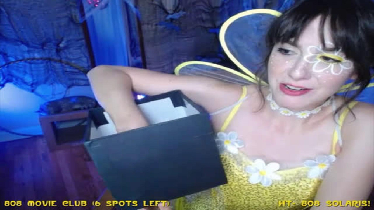 yarroween Topless Video [2017/10/03 01:25:49]