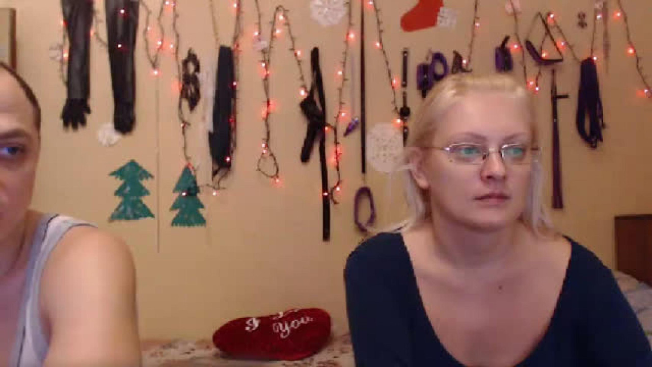 xxxcoupleshow Movie Webcam [2017/12/18 08:10:30]