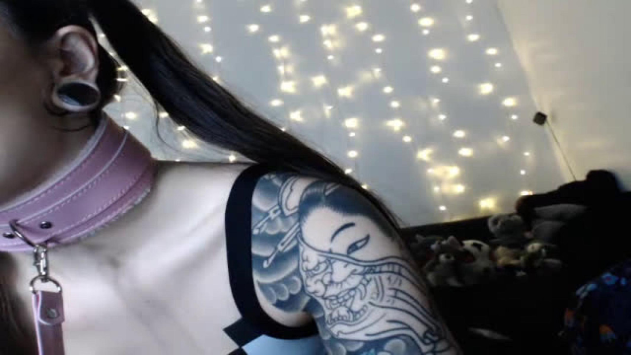 hellcatnat Dildo Webcam [2017/10/30 02:11:27]