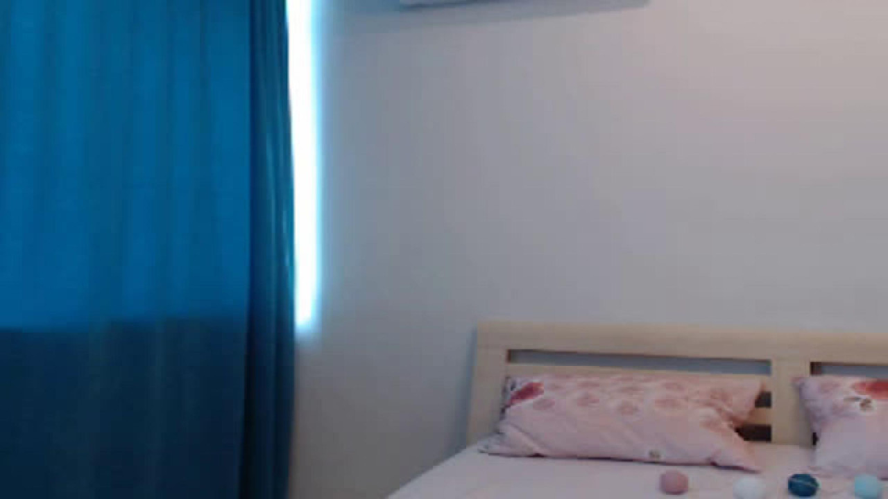 kirahotxxx