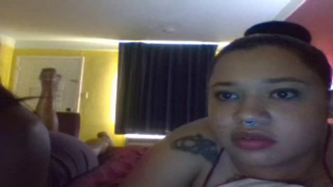 maliyahrose Twitter Webcam [2017/07/03 - 00:36:27]
