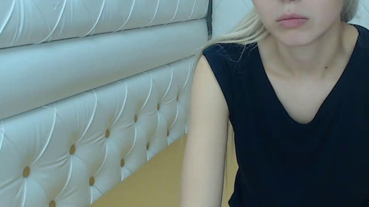 hotlipslonglegs nude [2017/04/16 18:12:11]