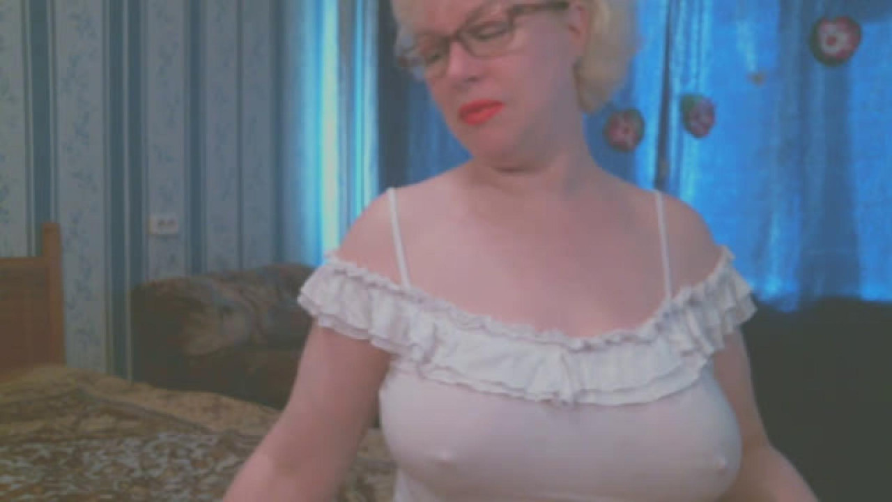 blondsexybomb Recording Video [2017/07/10 - 13:25:00]
