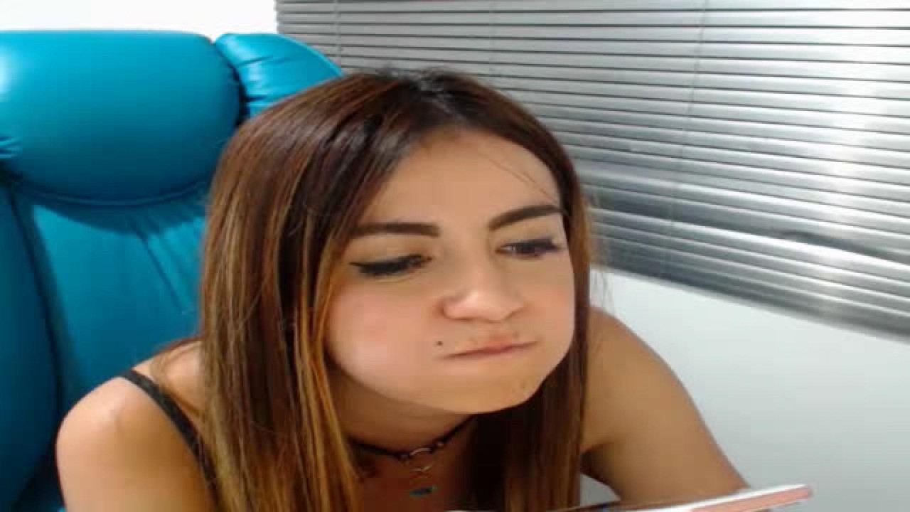 camylbeckett Naked Movie [2017/06/18 - 08:30:02]