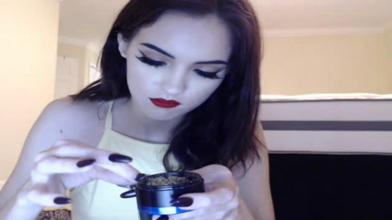 angie_fae Blowjob Show [2017/06/18 - 23:20:14]