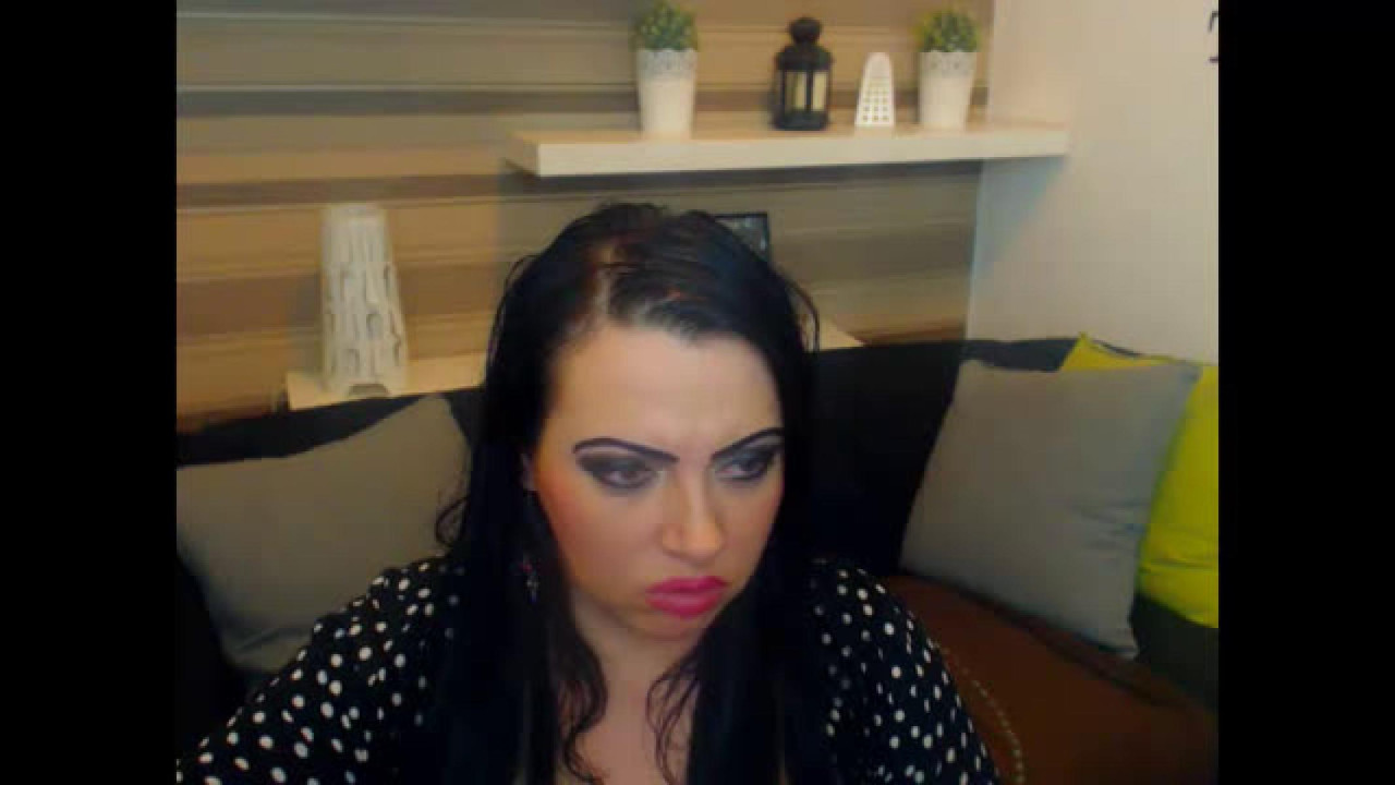 celinebrunette recorded [2017/01/31 00:10:43]