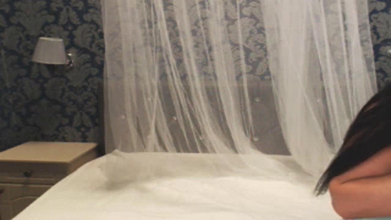 hot_jess19 Gagging Webcam [2017/06/27 - 16:31:33]