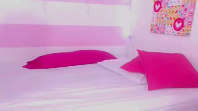 little_pamela naked [2016/11/07 21:16:00]