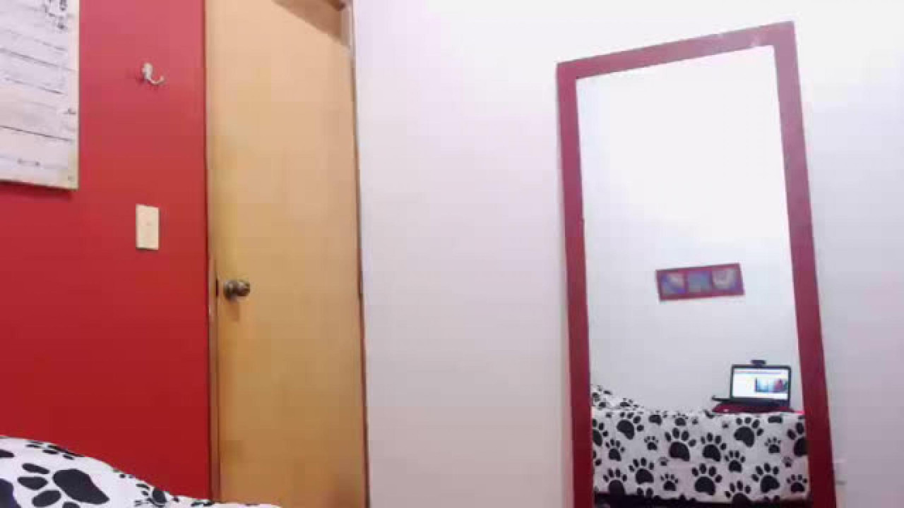 venusbenson cam [2017/04/15 03:00:42]