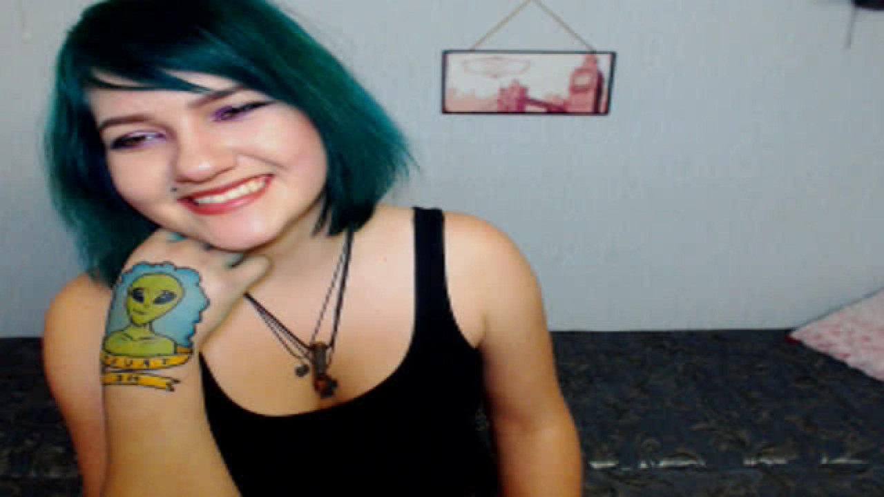 emma_shy webcam [2017/01/31 18:22:50]