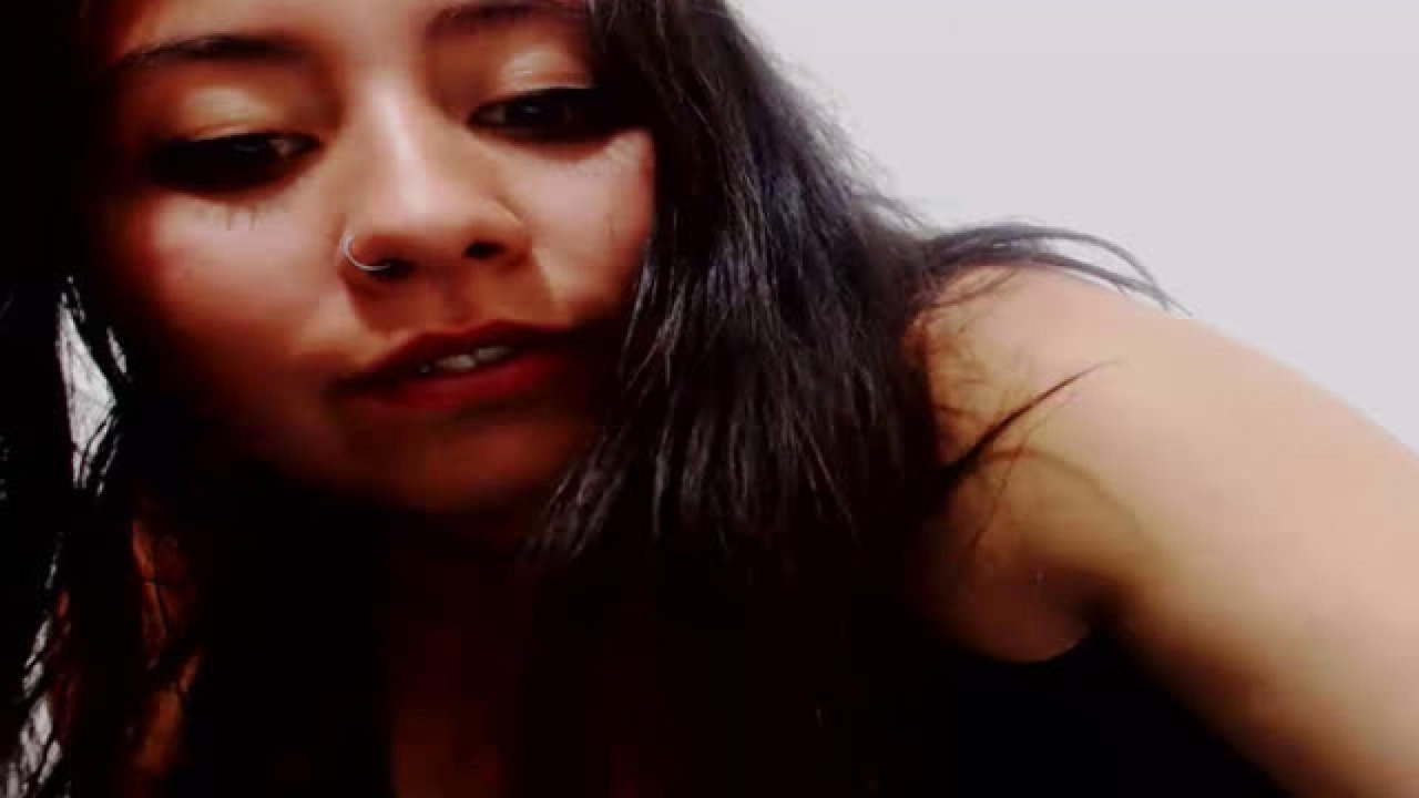 s0phie_21 Masturbating Video [2017/06/23 - 06:18:50]