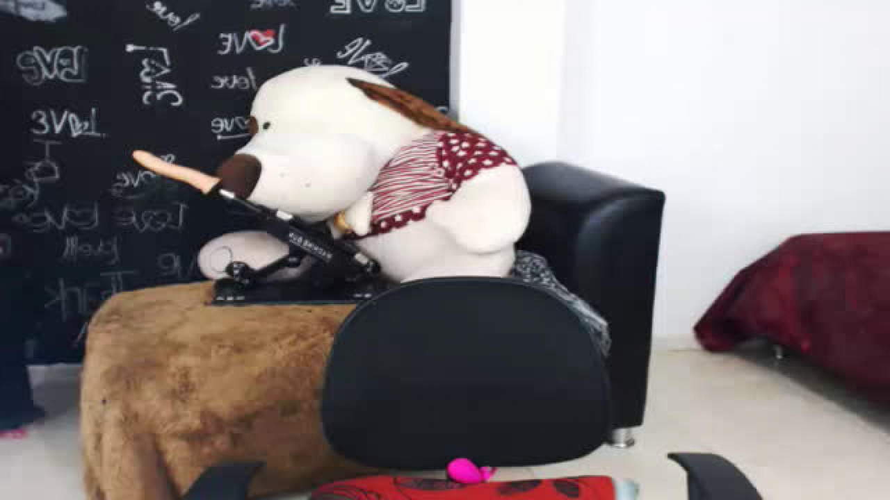 latinabigcok20 Sybian Webcam [2017/04/16 - 05:45:52]