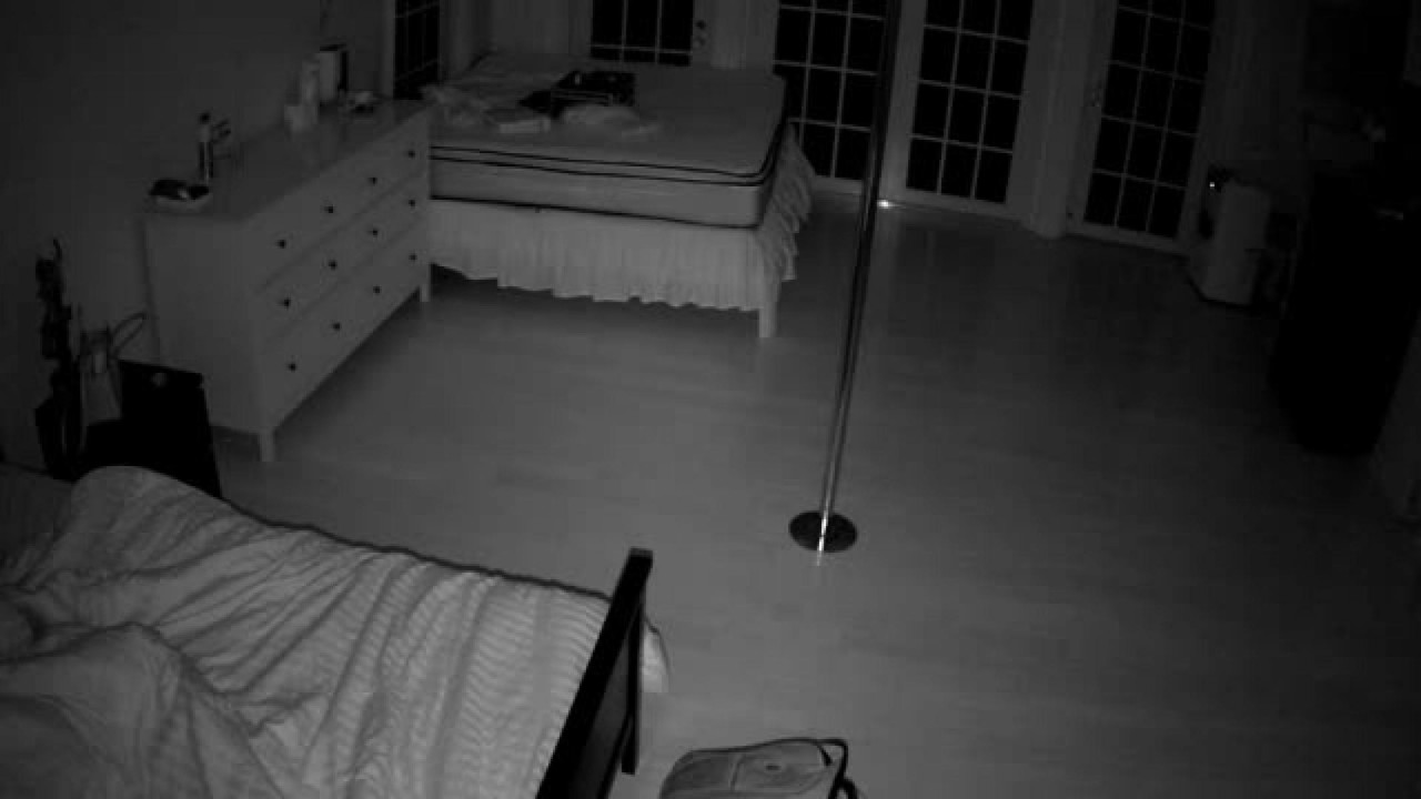 masterbedroom webcam [2017/02/23 11:10:30]