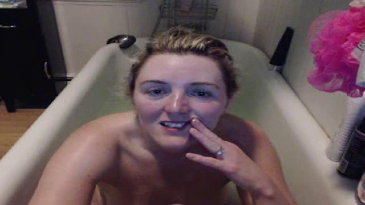 beach_bunny Fisting [2017/05/23 - 03:01:56]