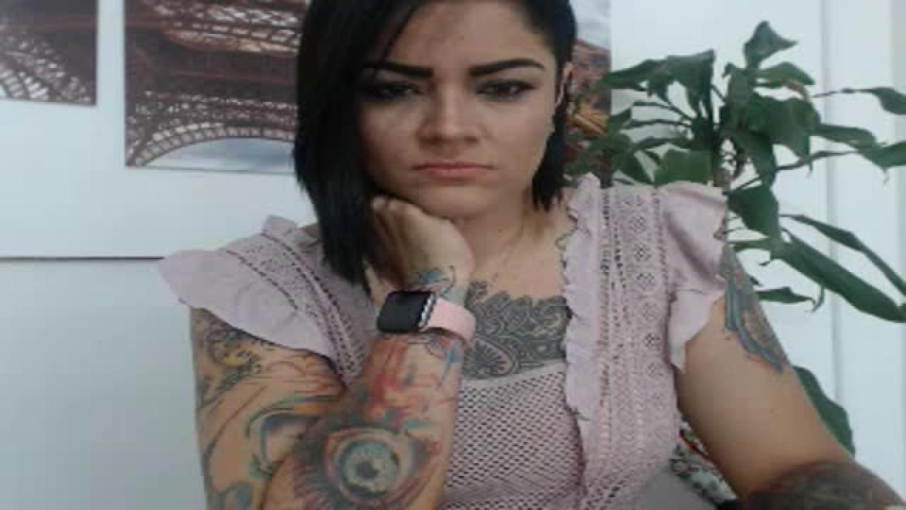 misstattoohot CamWhore [2017/06/19 - 18:32:22]