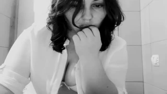 mistiquejulia nude [2016/11/21 23:30:50]