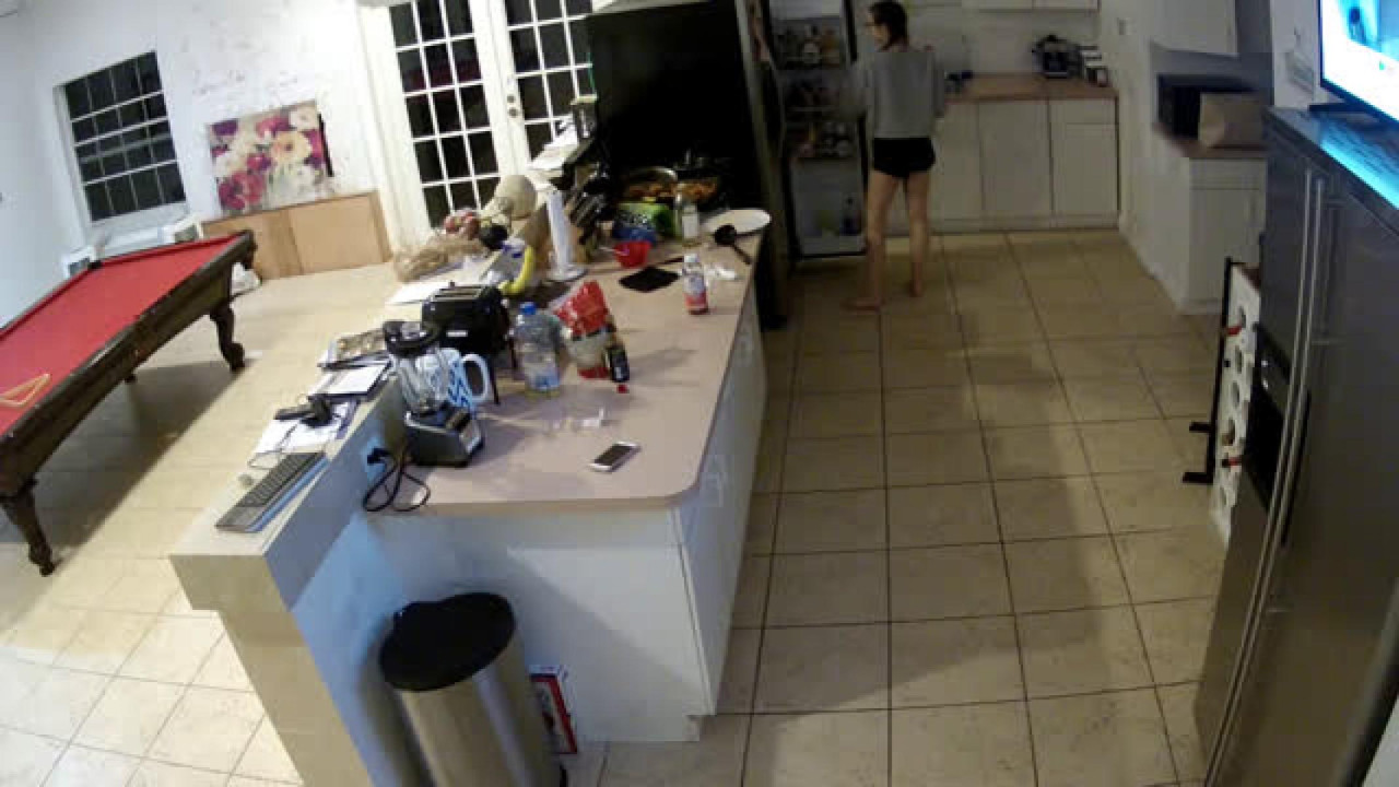 kitchen ManyVids Webcam [2017/02/04 - 03:31:09]