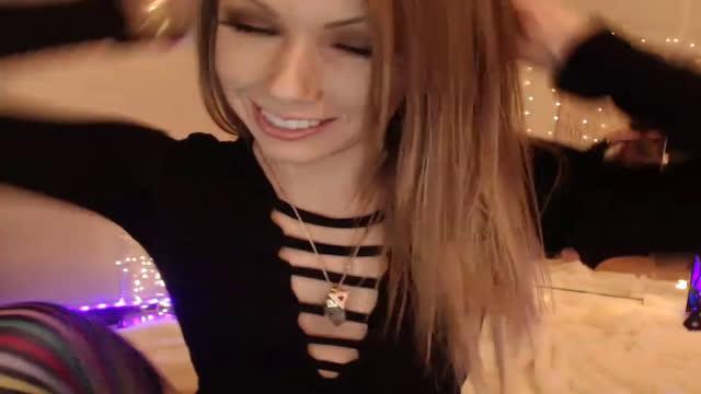 aubreylee420 sex [2017/01/14 11:07:07]