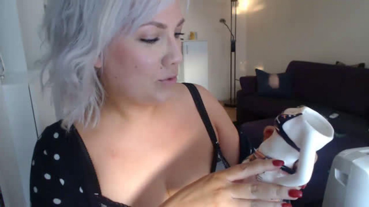 sensualminx Bj Video [2017/06/18 - 18:55:58]
