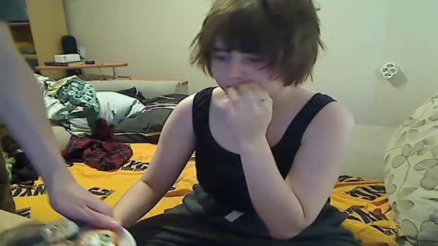 frete4 nude [2016/11/18 10:00:56]