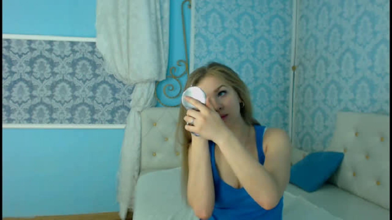 cuteblondiebb