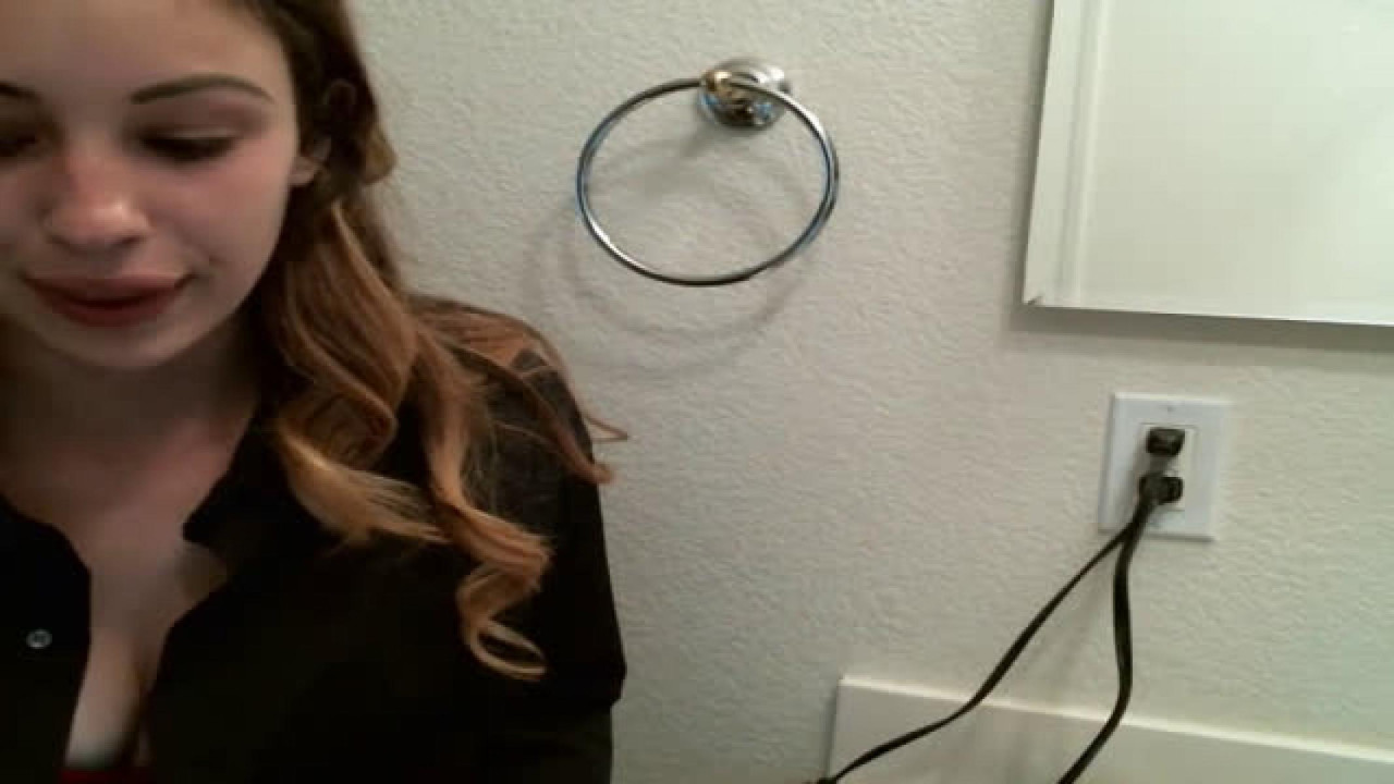 candybaby96 MFC Webcam [2017/04/18 - 00:10:26]