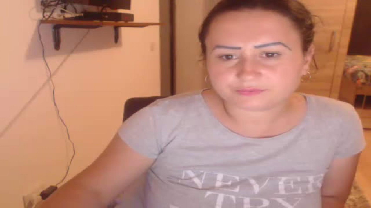 sweet_ioana01 Feet Webcam [2017/06/24 - 19:51:17]