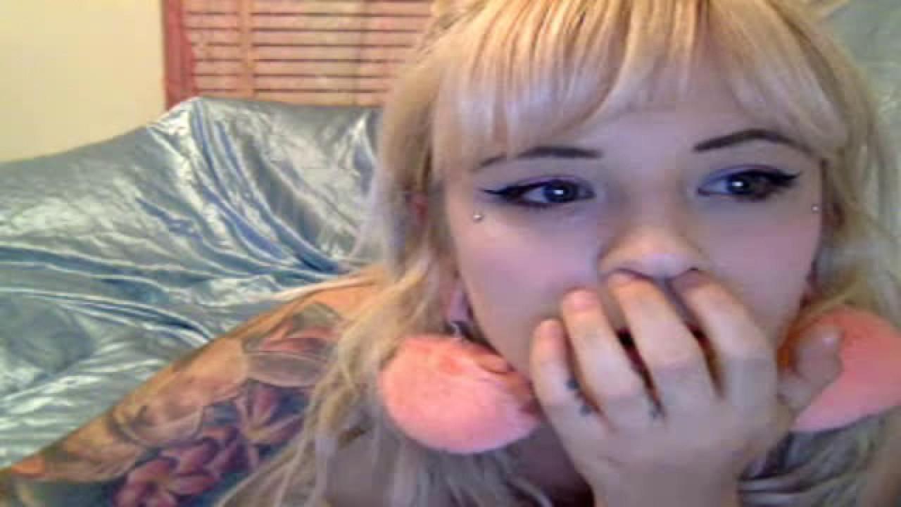 littlesadgirl recorded [2016/12/23 12:22:41]