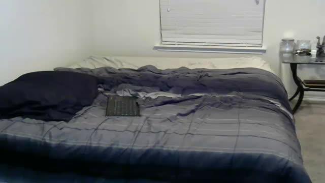 kyleandmisty cam [2017/01/04 08:30:39]
