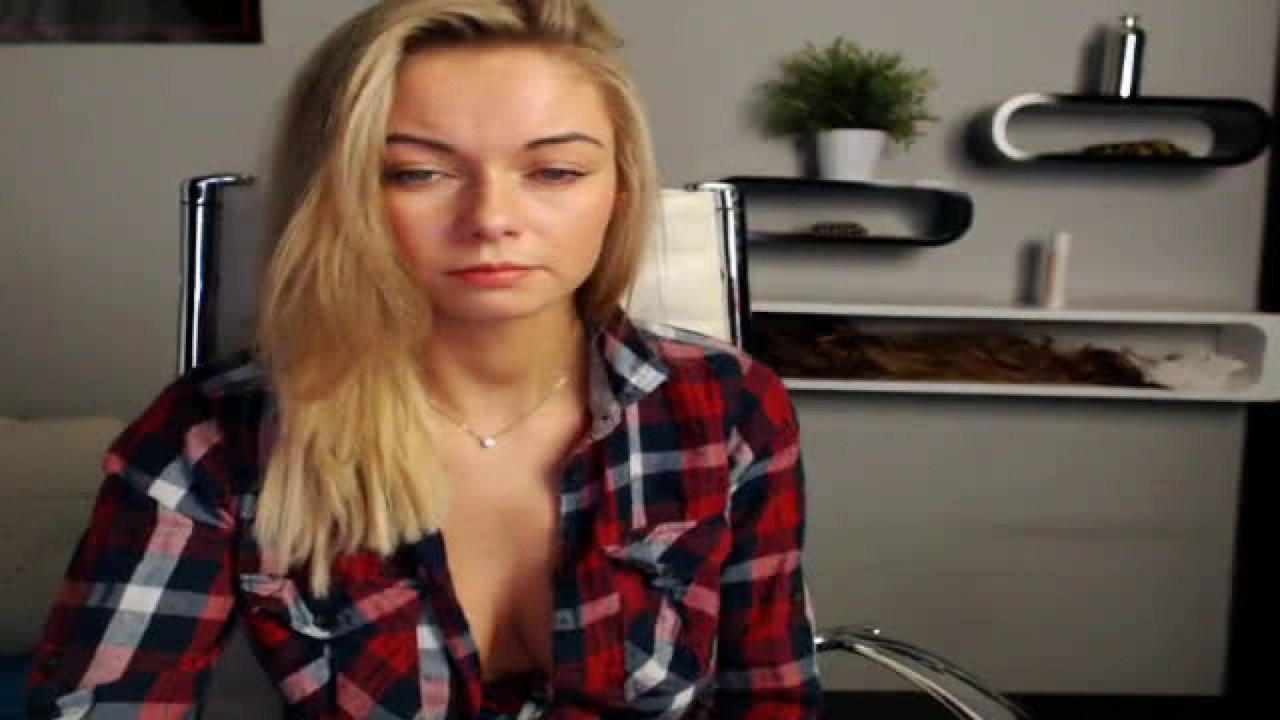 michellemaxim XXX Webcam [2017/03/30 - 09:00:28]