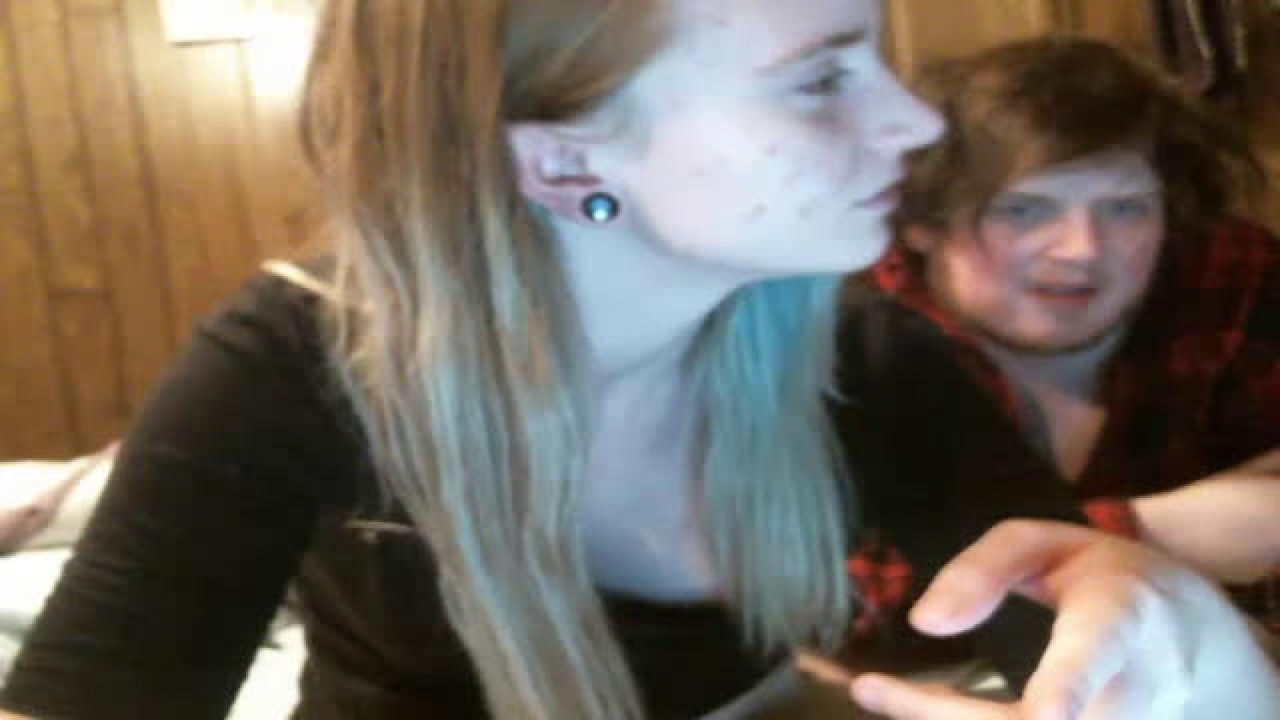 nikkiandtaylor naked [2017/04/21 05:00:15]
