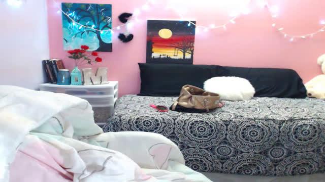 meganbizaadii show [2016/11/18 06:45:27]
