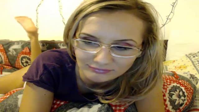 naughtymayax recorded [2016/12/22 17:50:43]