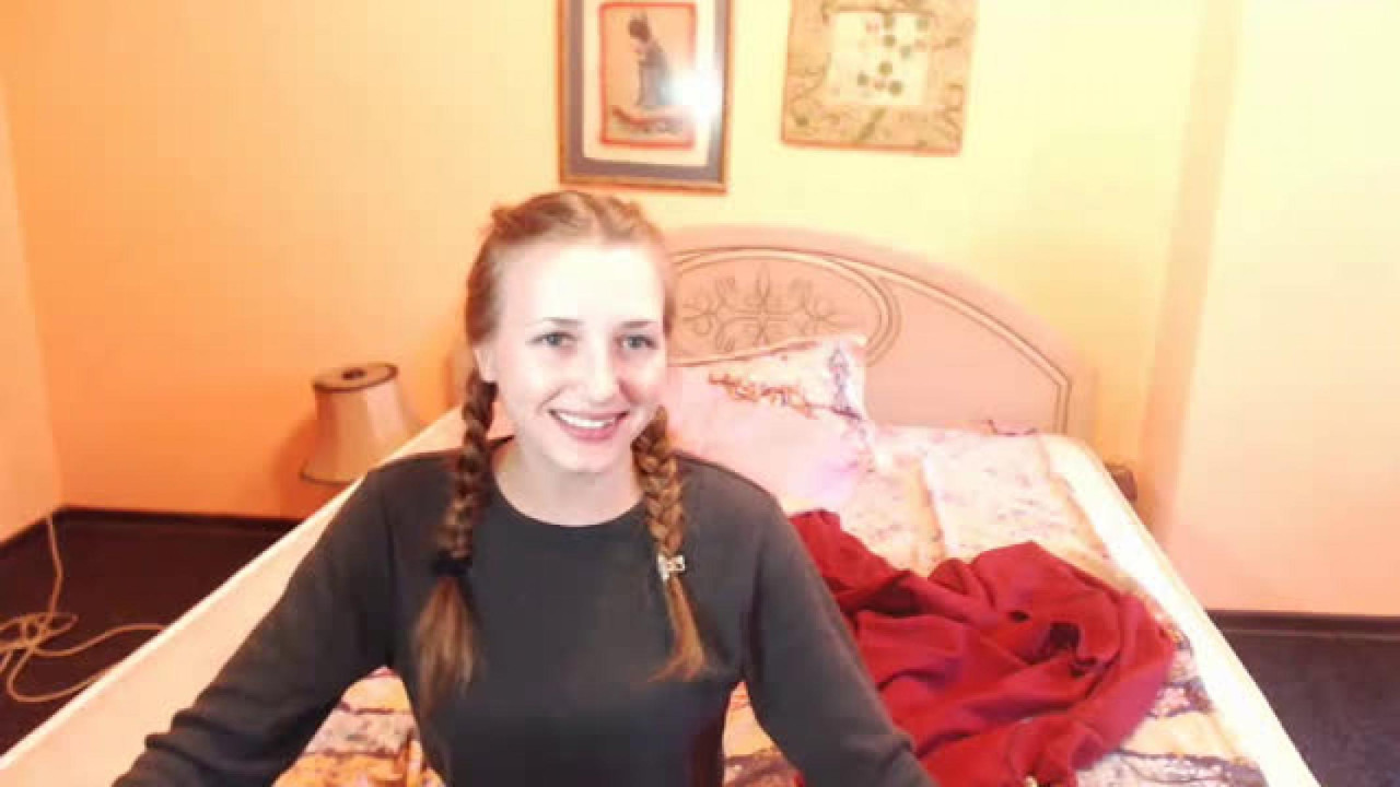 alexiemay Strip Video [2017/06/10 - 04:04:33]