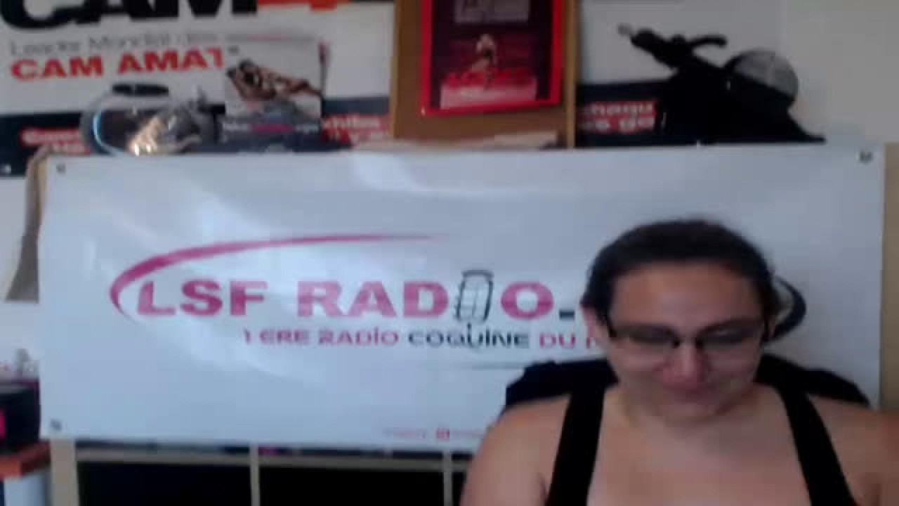 elisaradio naked [2017/05/06 11:25:27]