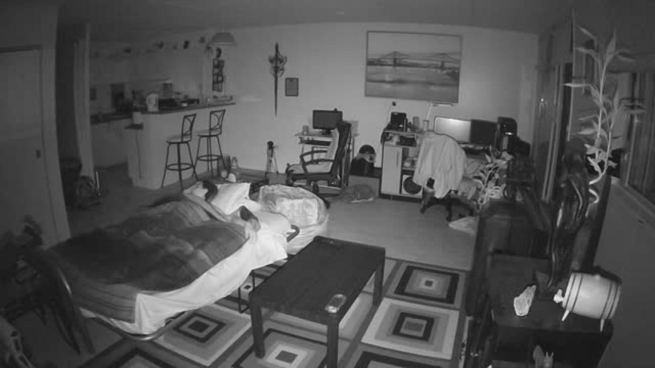 vnh:livingroom Instagram Webcam [2017/06/15 - 07:24:15]