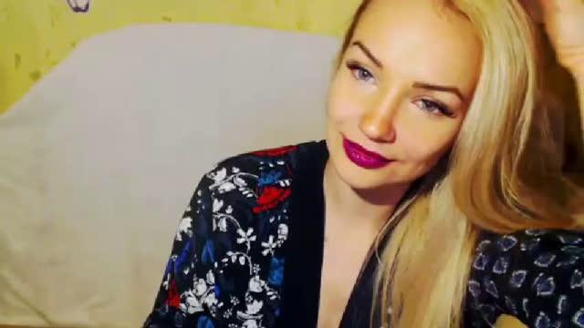 lia_moon