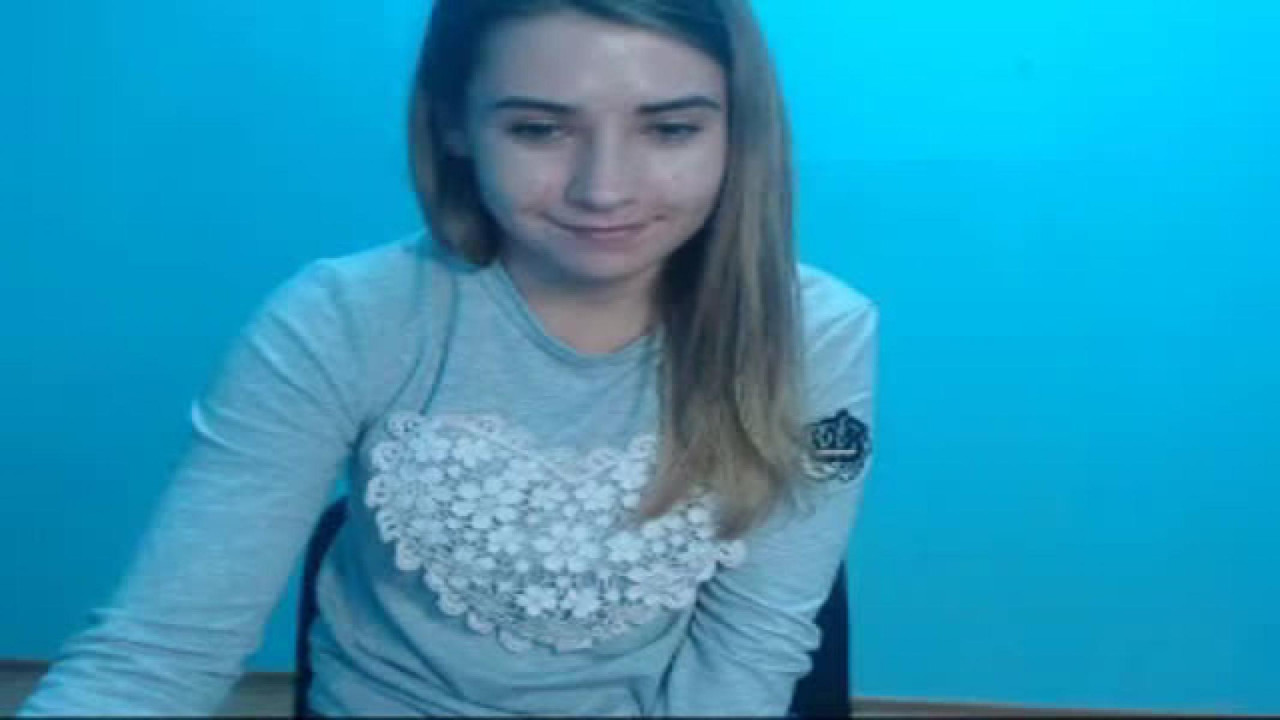 amaliya_blond Topless Webcam [2017/05/10 - 15:50:38]