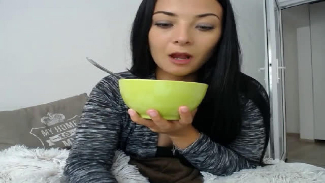 kltten Porn [2017/05/09 - 11:11:16]
