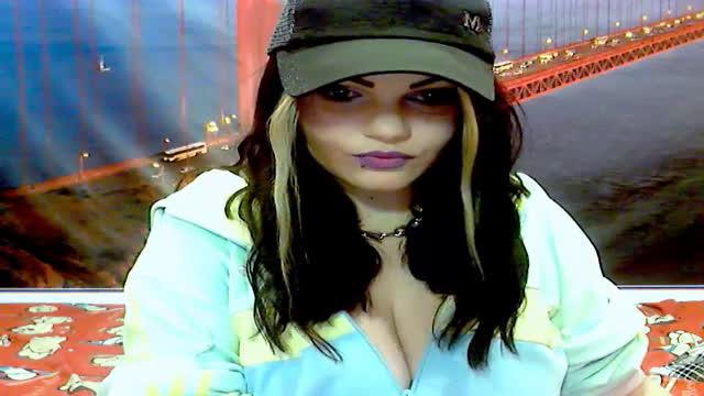 purpleeerie cam [2017/01/18 03:33:12]