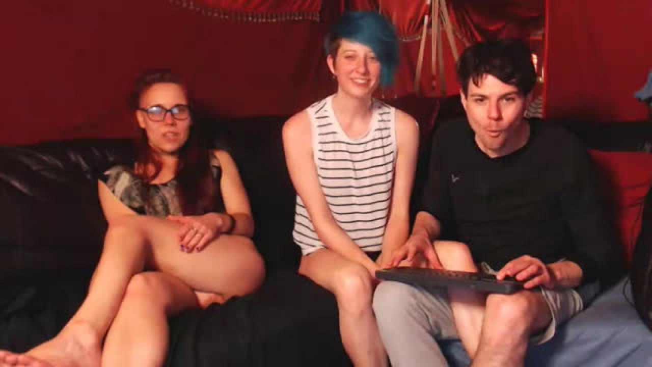 fuckingpunks webcam [2017/04/29 05:55:31]