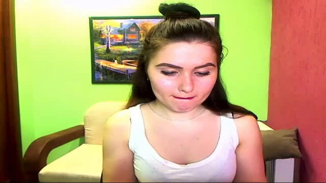 annabeverly Boobs [2017/02/28 - 15:30:52]