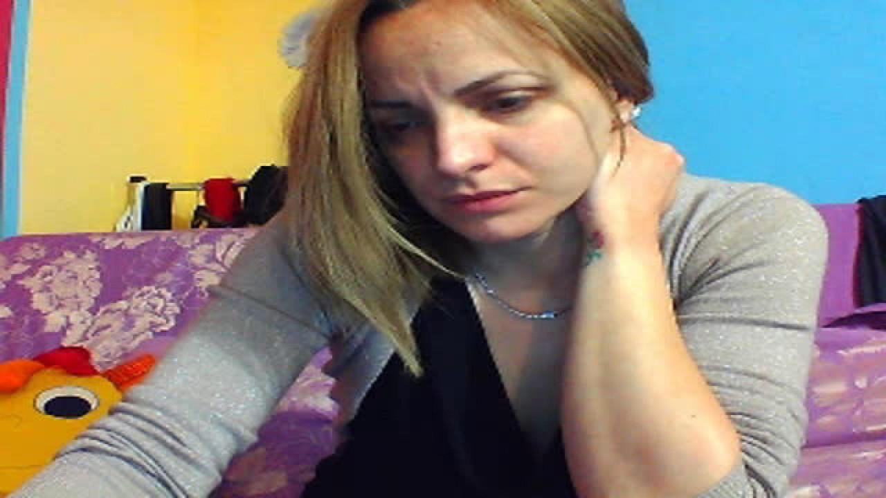 melanie_xx webcam [2017/02/25 05:12:40]