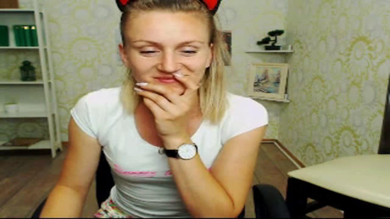 adellyce Humiliation Webcam [2017/06/16 - 14:10:27]