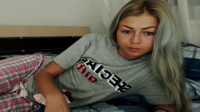 delicateblond cam [2017/01/08 23:43:15]