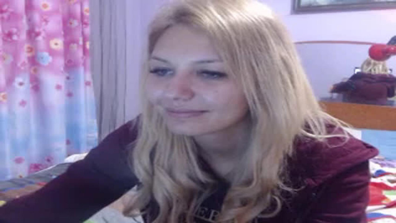 friendlysophi Public Show [2017/06/04 - 23:20:25]