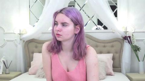 EmilyLovelyGirl [2019-09-28 04:26:18]