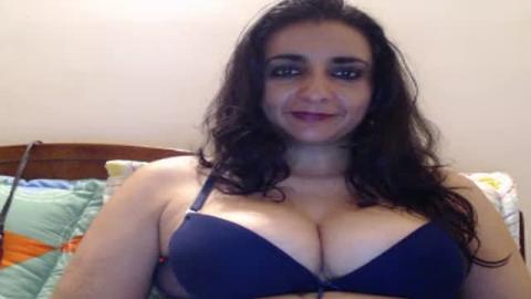 dama-hot